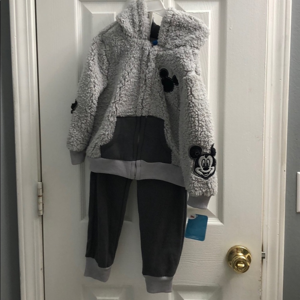 NWT boys matching Mickey sweatsuit
